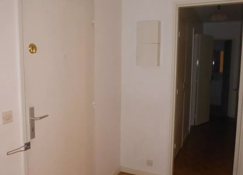 Appartement Allée des Acacias à Sèvres