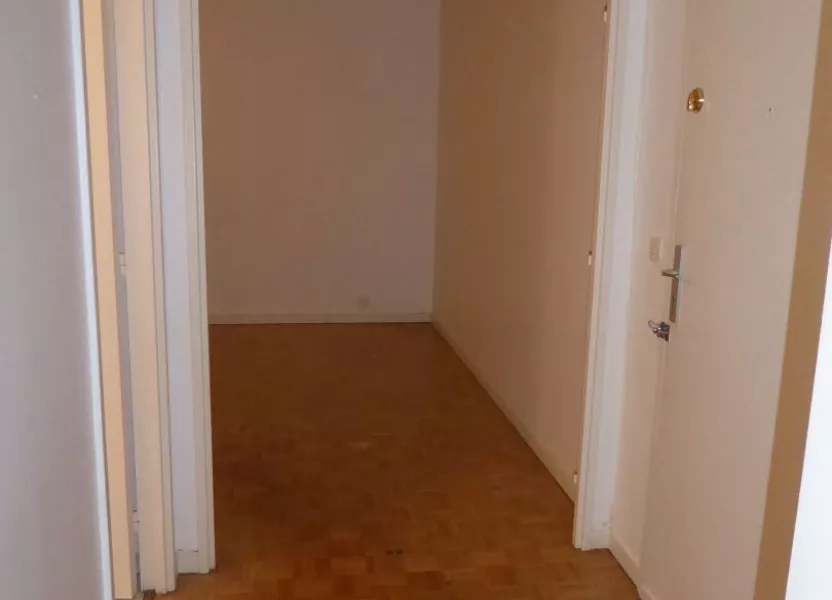 Appartement Allée des Acacias à Sèvres
