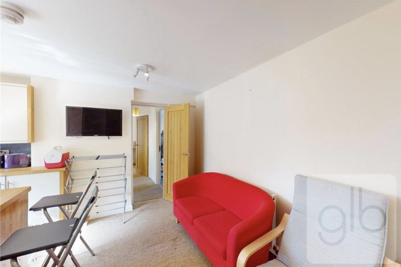 Flat Binswood Street in Royal Leamington Spa