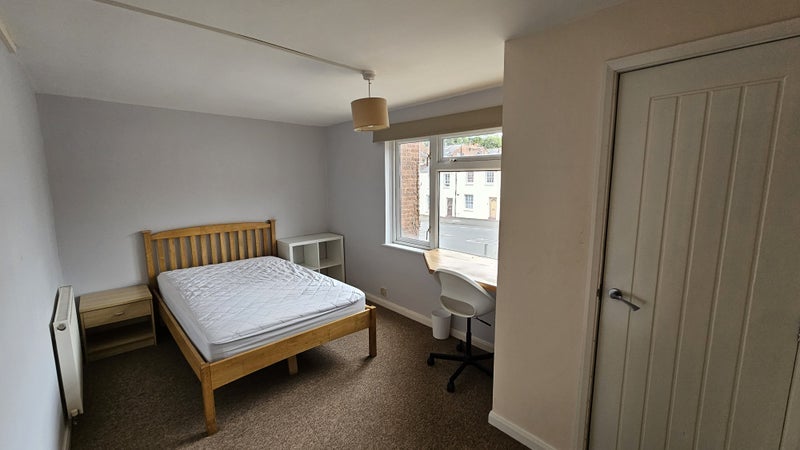 Flat Binswood Street in Royal Leamington Spa