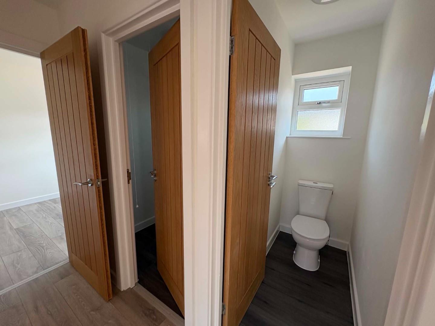 Flat Wellington Way in Waterlooville