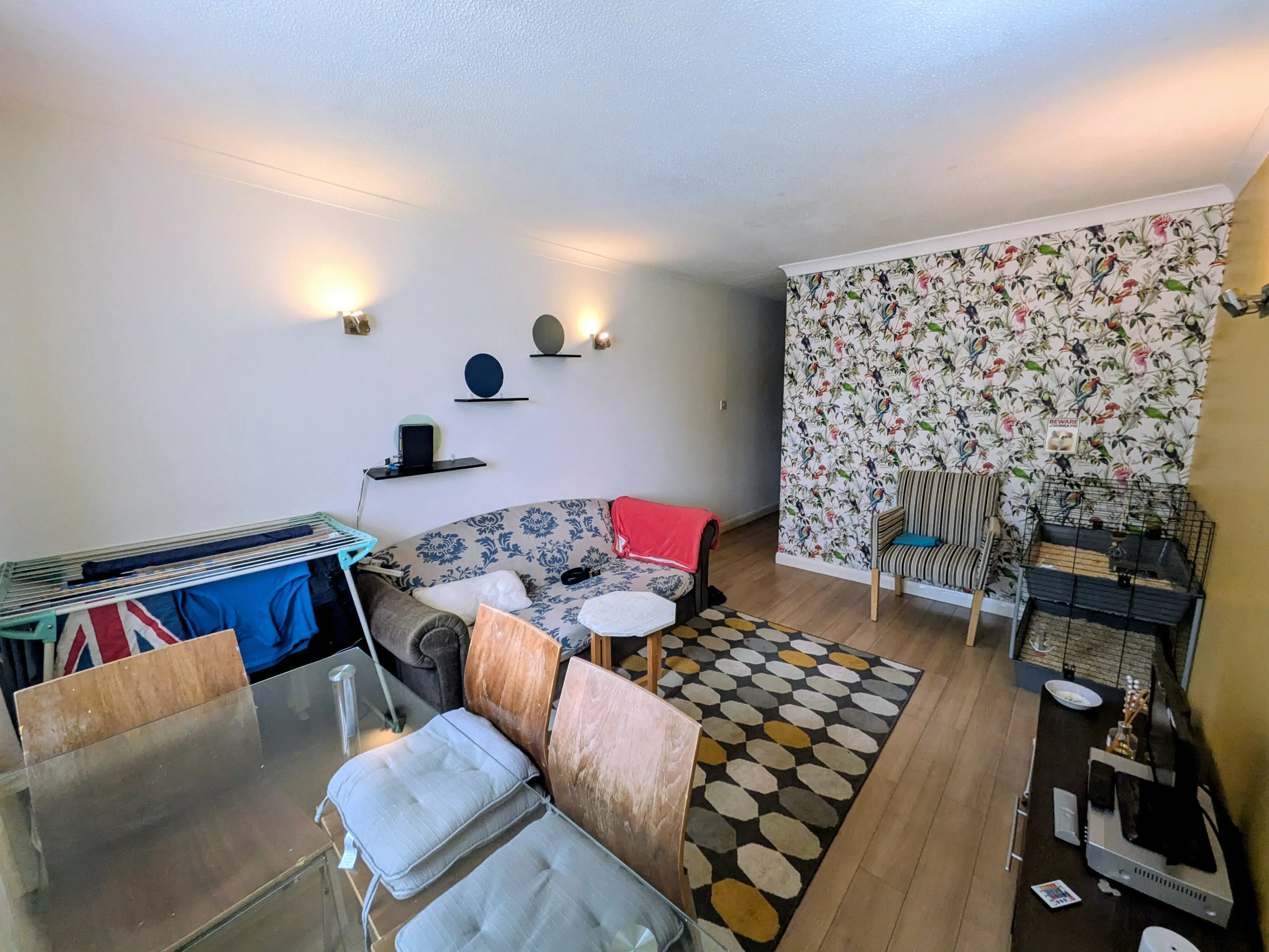 Flat Earlswood Road in Reigate and Banstead