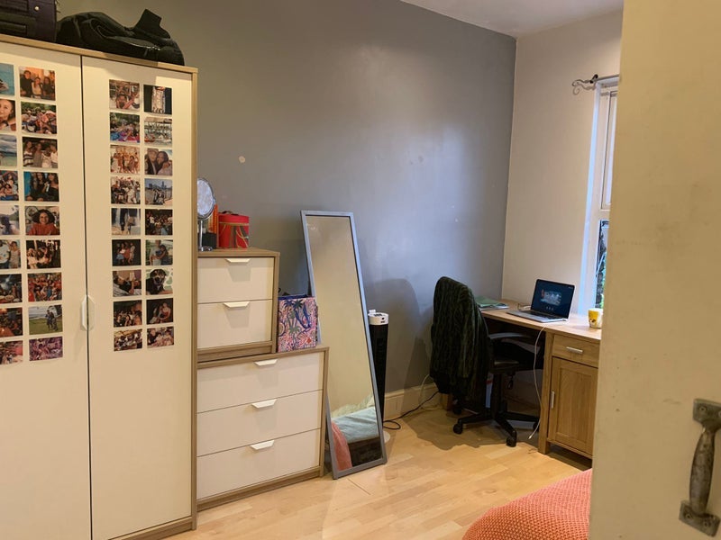 Room Morley Avenue in Greater London