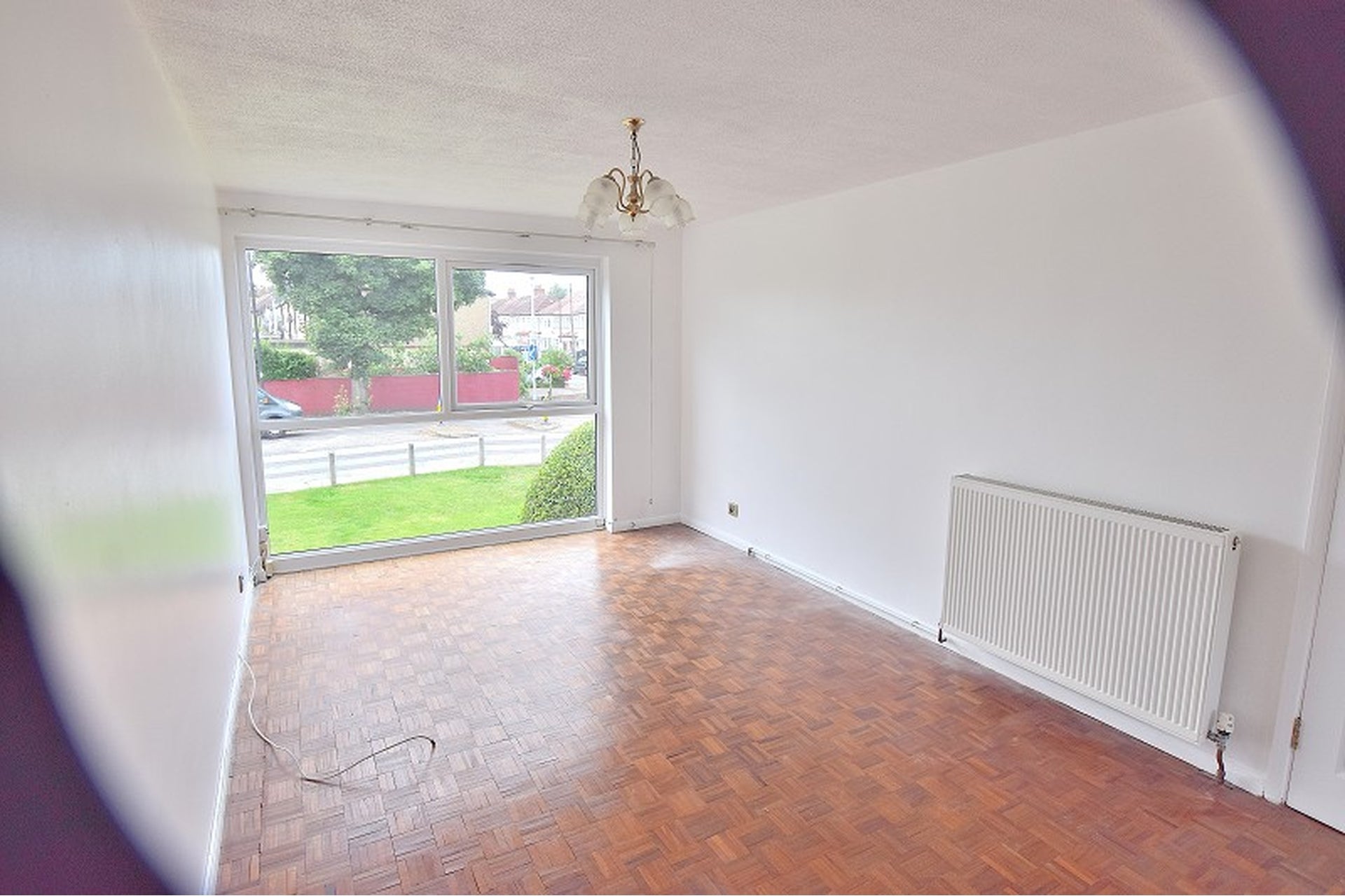 Flat Hedge Lane in Greater London