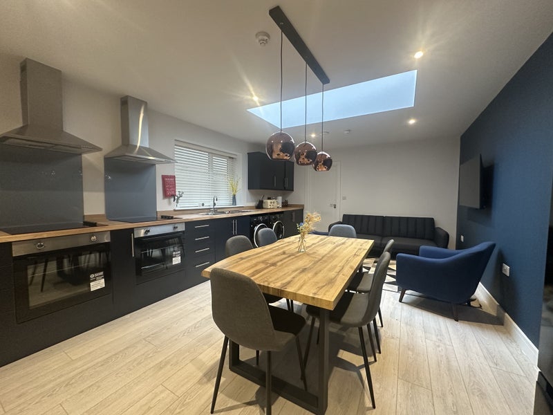 Room Lodge Road in Redditch