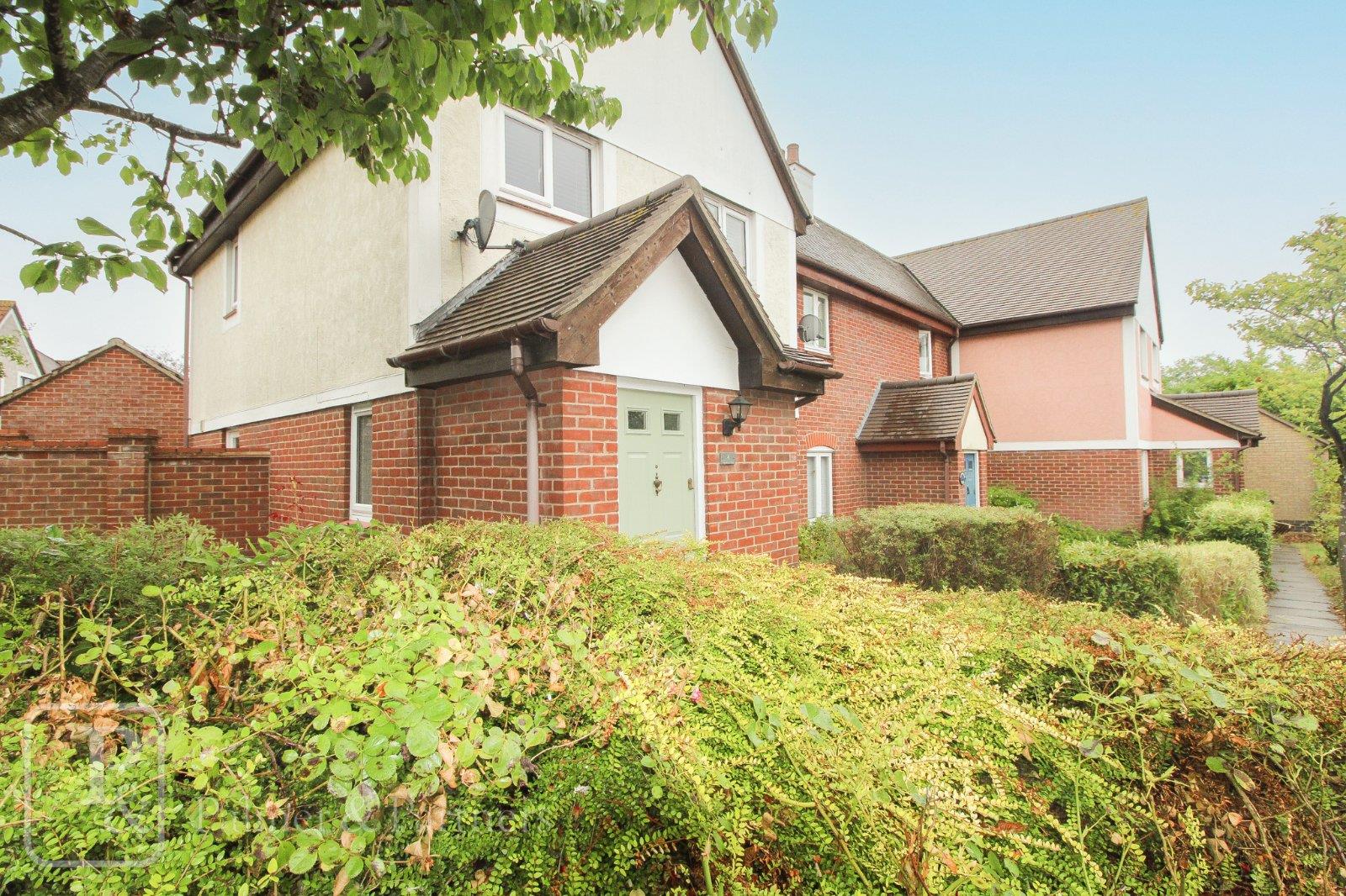 House Peppercorn Close in Colchester
