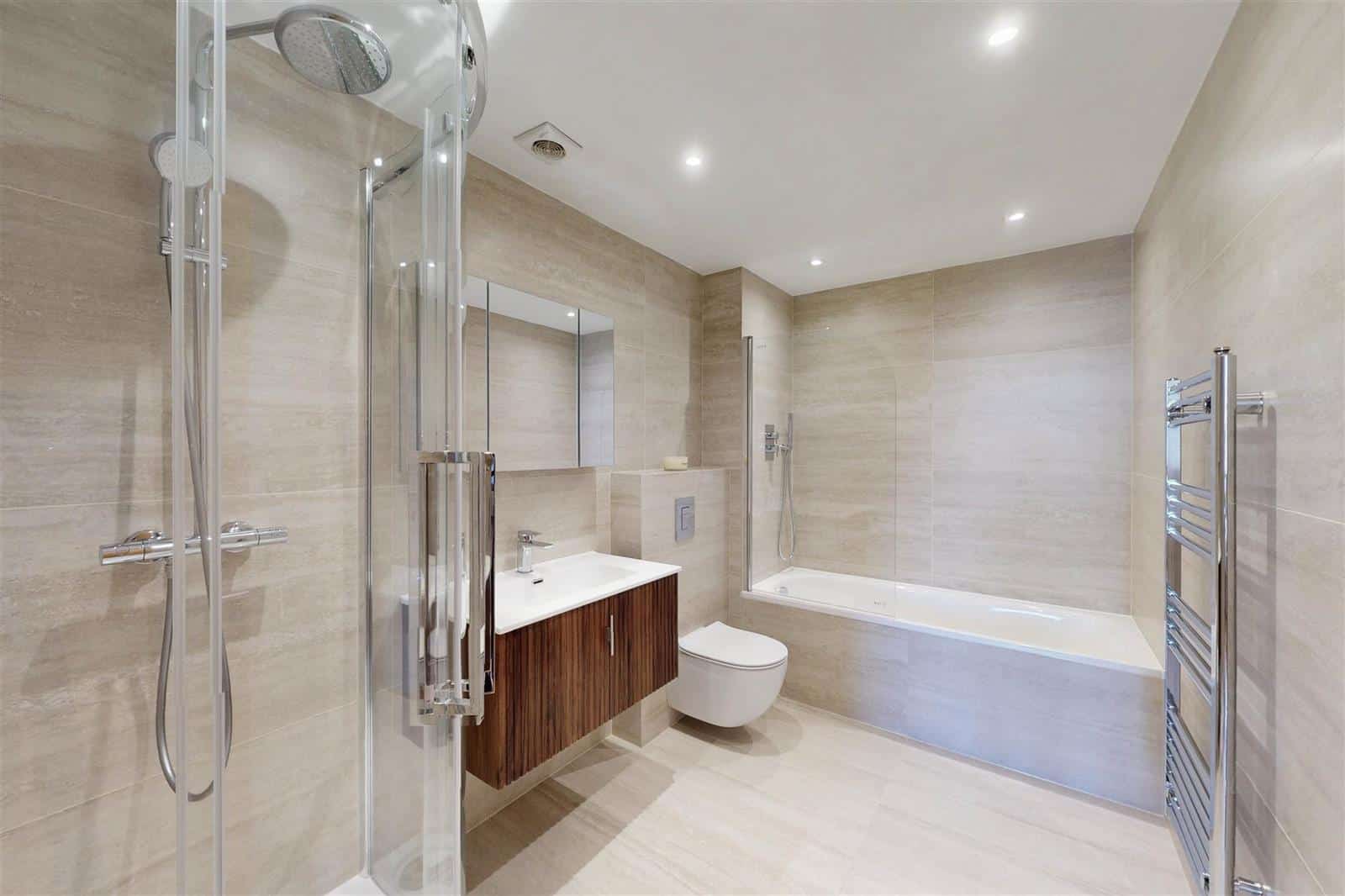 Flat Elvaston Mews in Greater London