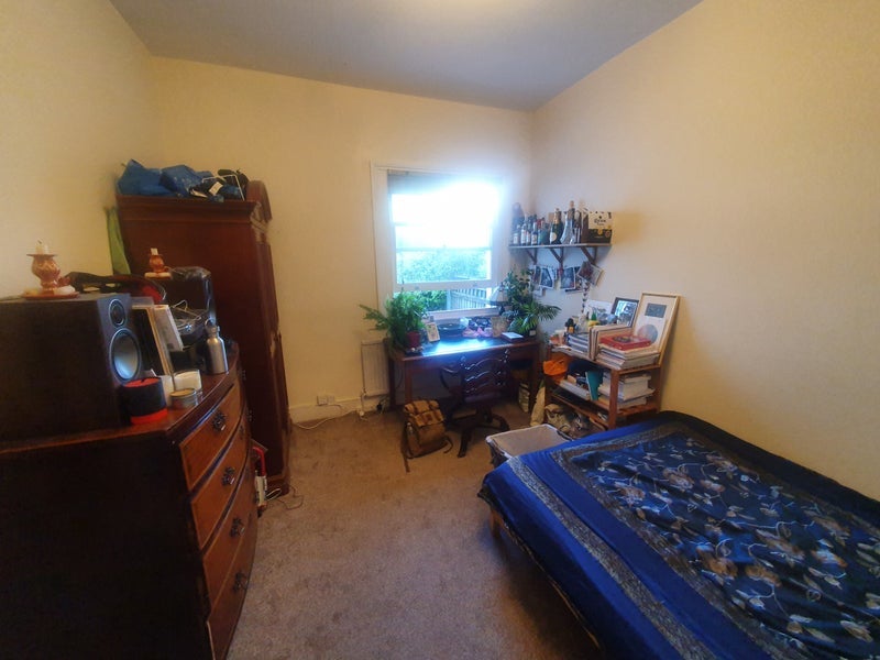Room Parolles Road in Greater London