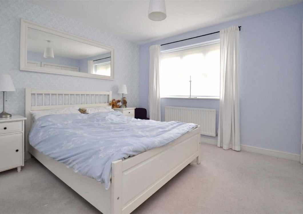 Flat Cygnet Court in South Staffordshire