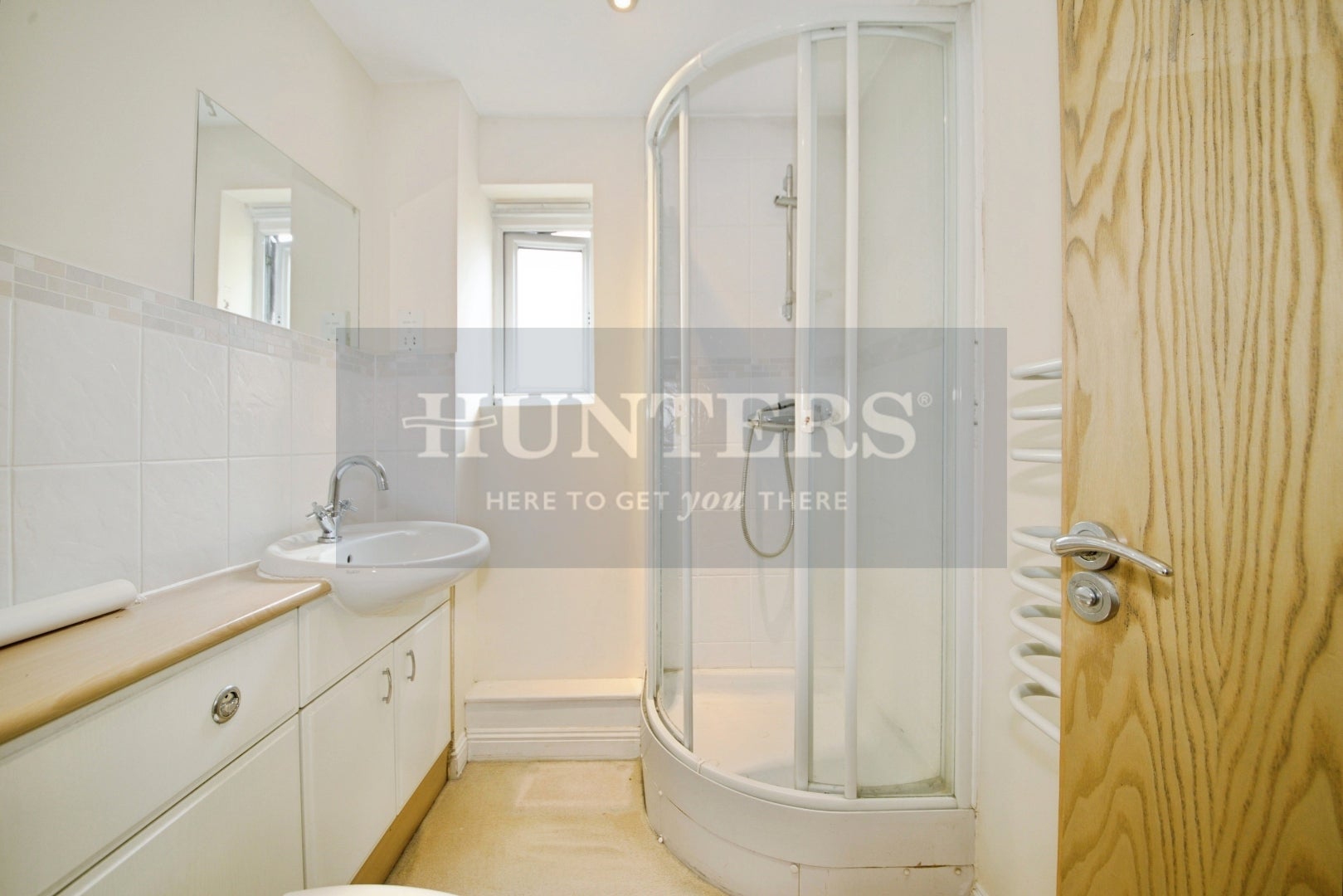 Flat Magdalene Gardens in Greater London