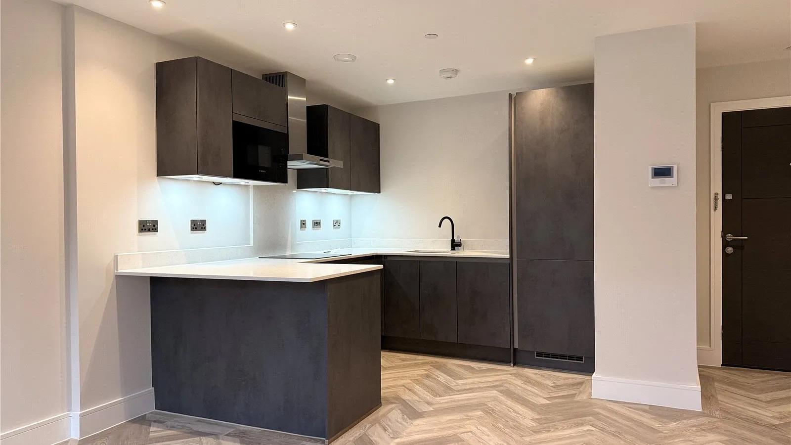 Flat Cockfosters Road in Greater London