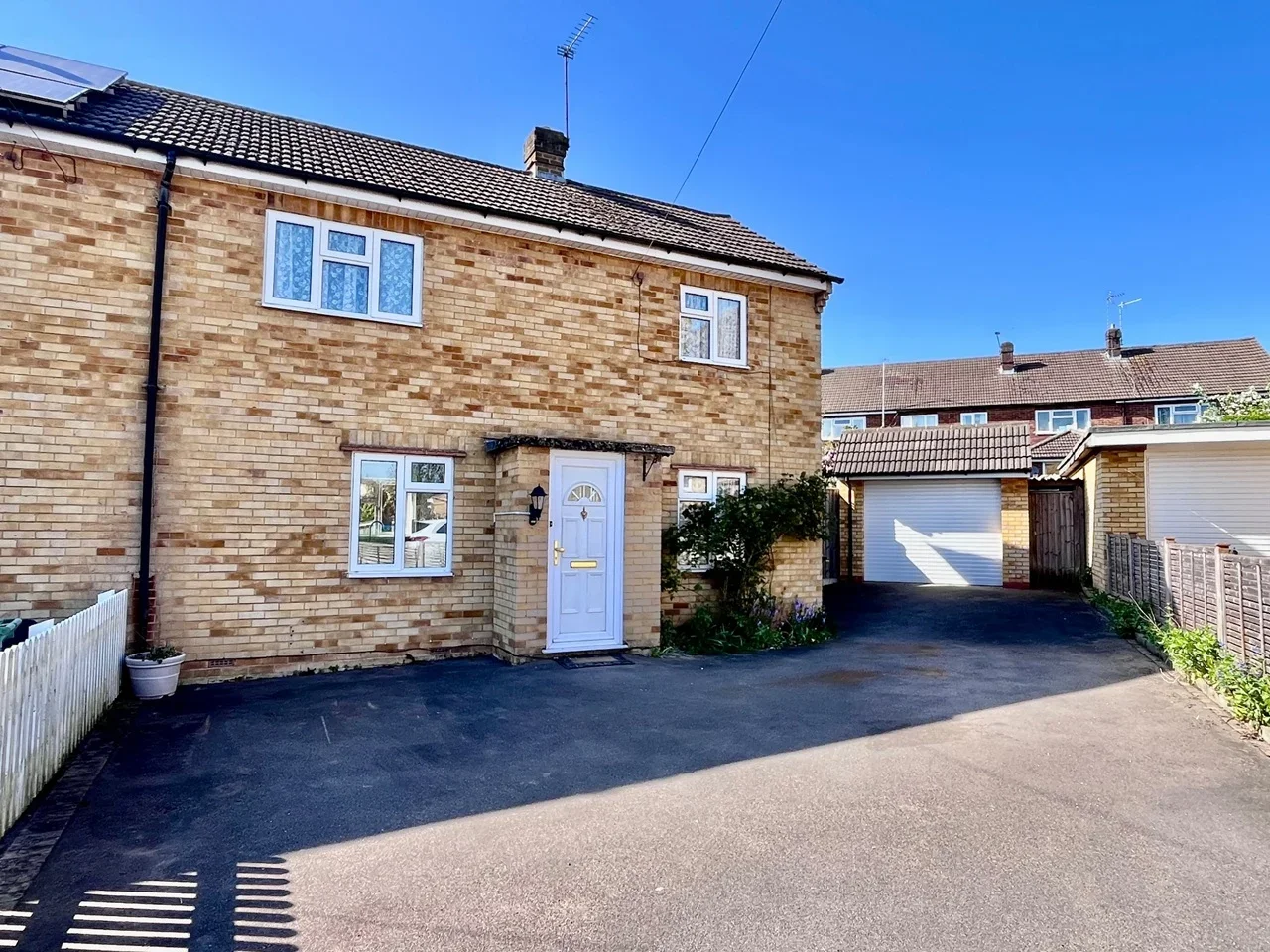 House Leywood Close in Amersham