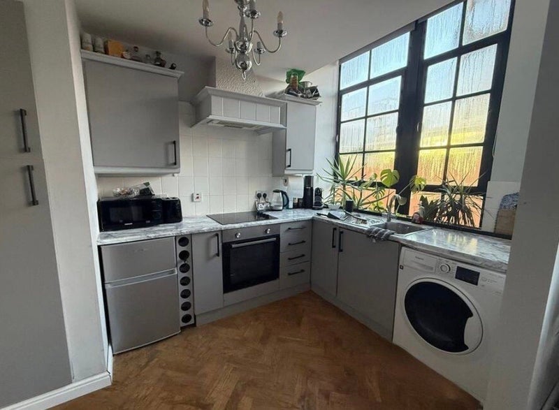 Flat Westgate Road in Newcastle upon Tyne