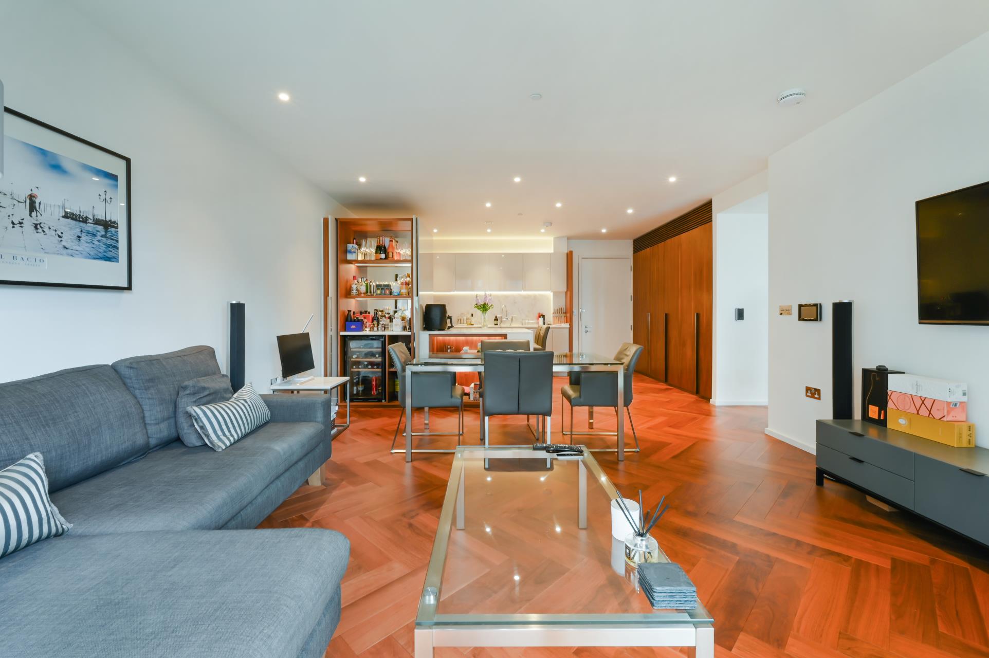Flat New Mill Road in Greater London