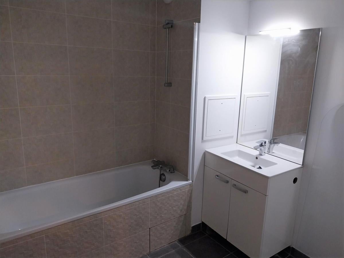 Flat Allée Olivier in Les Pavillons-sous-Bois