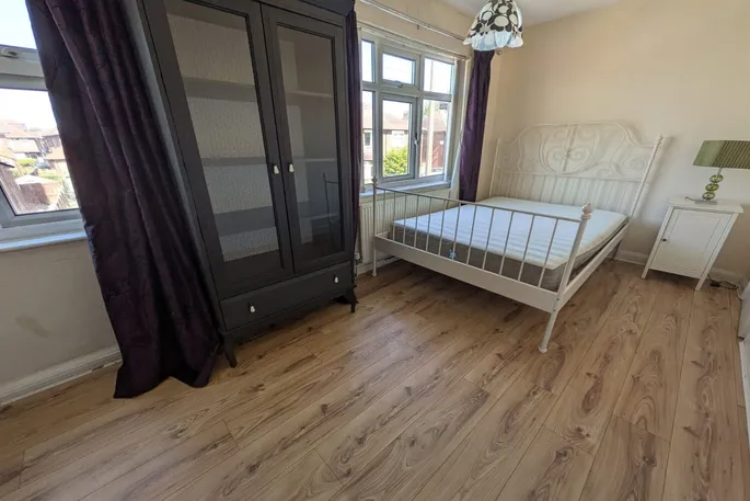 Room Lilac Grove in Nottingham