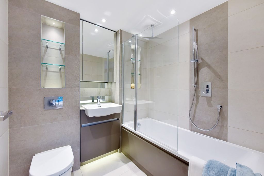 Flat Duke of Wellington Avenue in Greater London