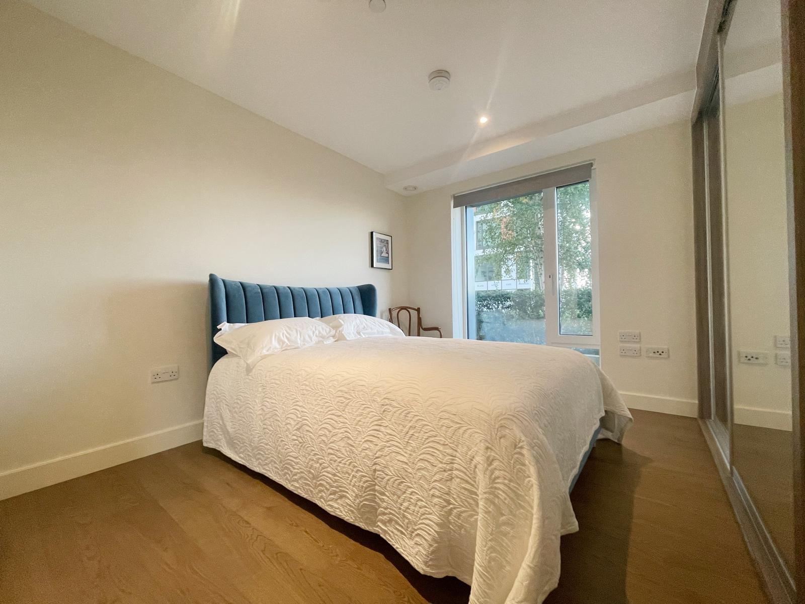 Flat Duke of Wellington Avenue in Greater London