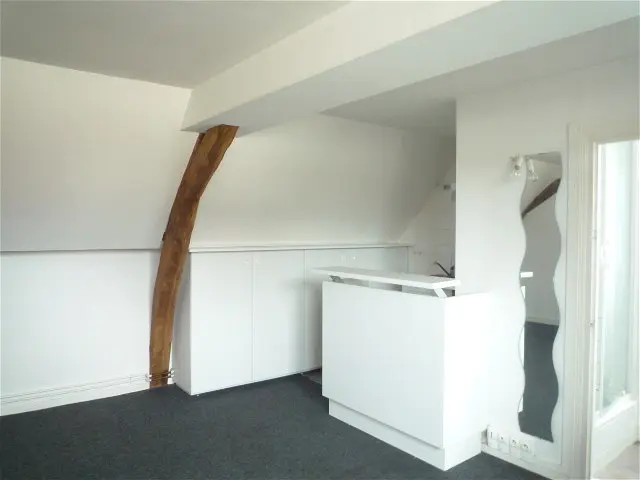 Flat Rue Salle le Comte in Valenciennes