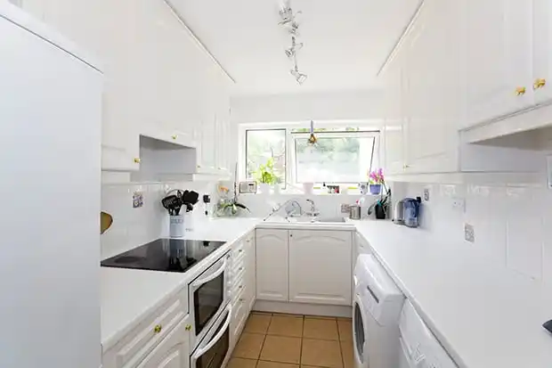 Flat Cleeve Road in South Oxfordshire