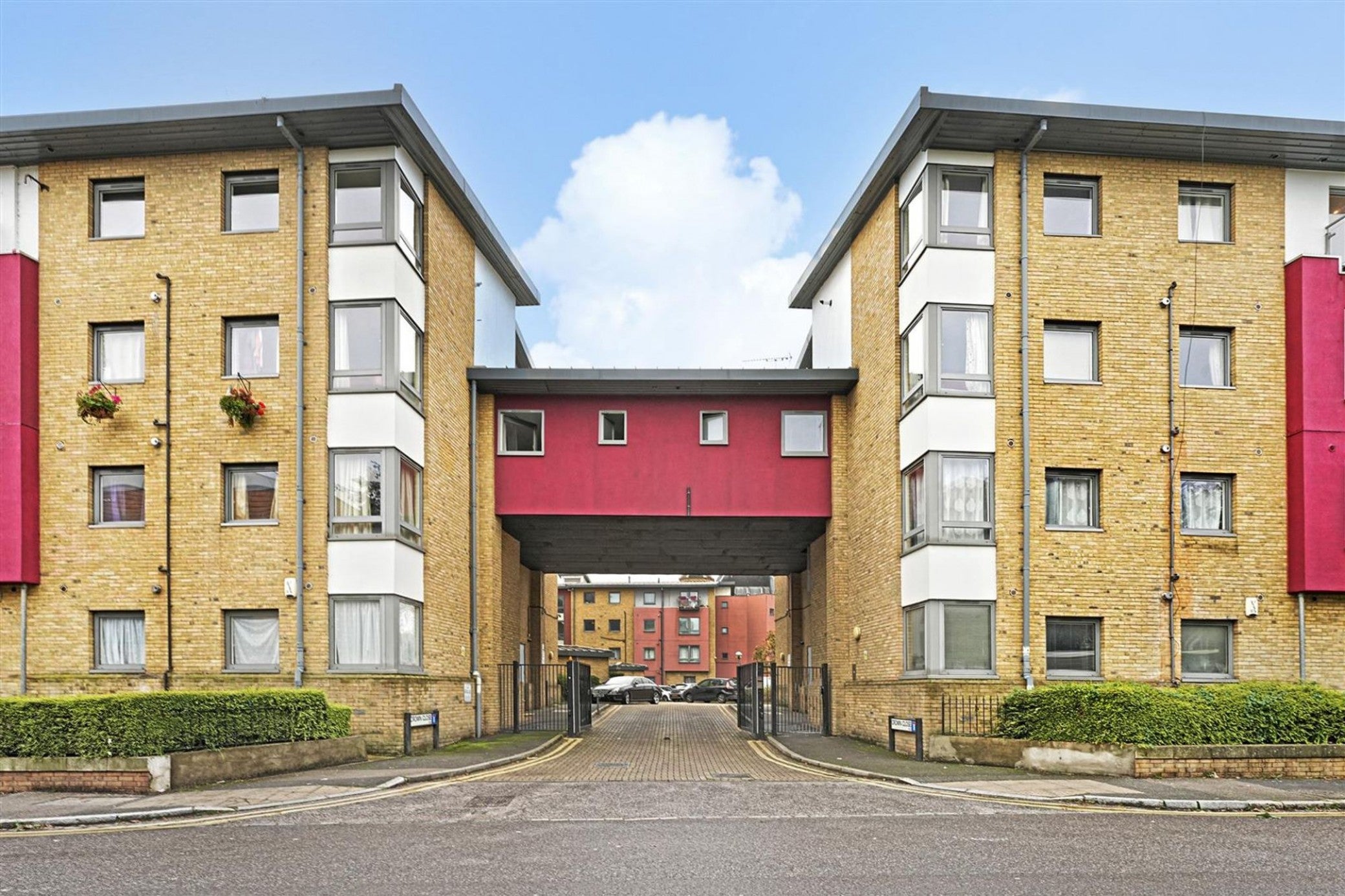 Flat Crown Close in Greater London