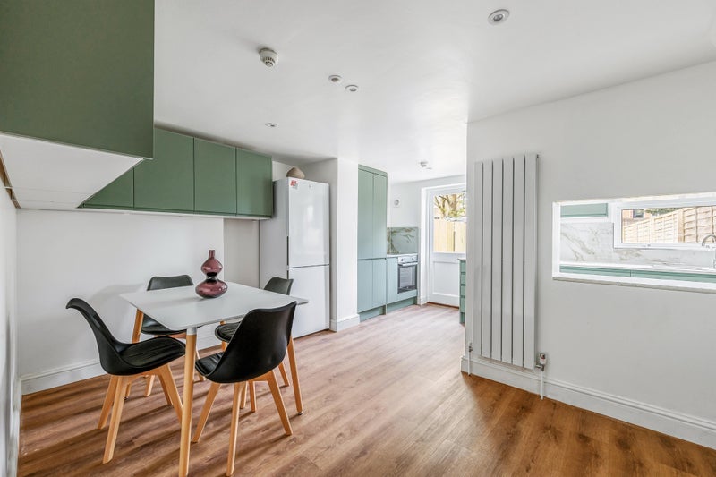 Room York Road in Greater London