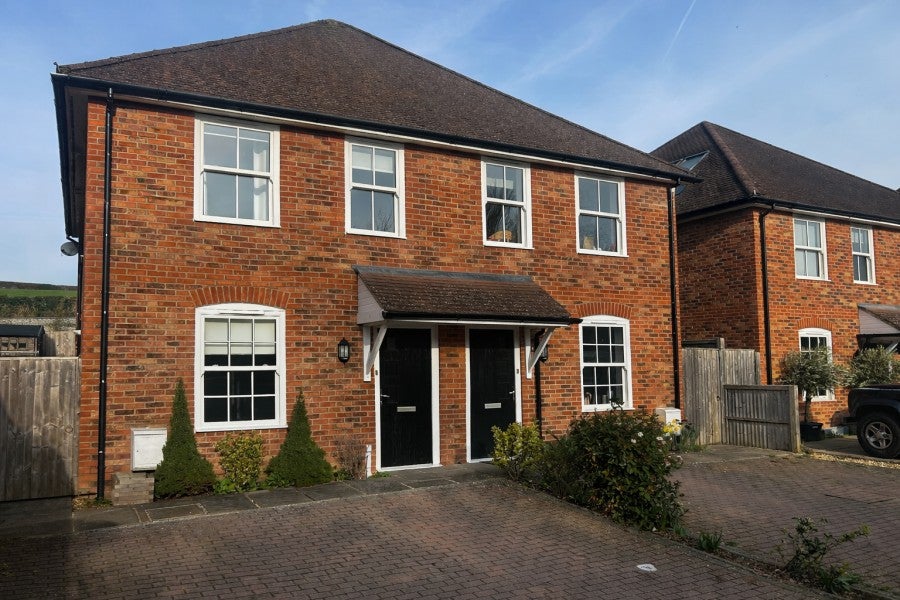 House Highfield Grange in Guildford
