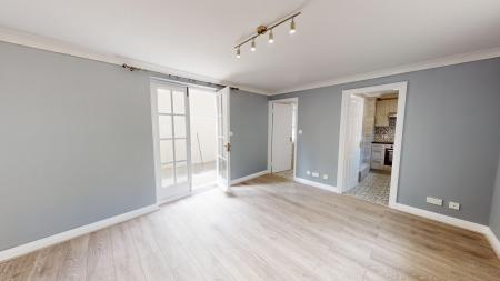 Flat Russell Mews in Brighton