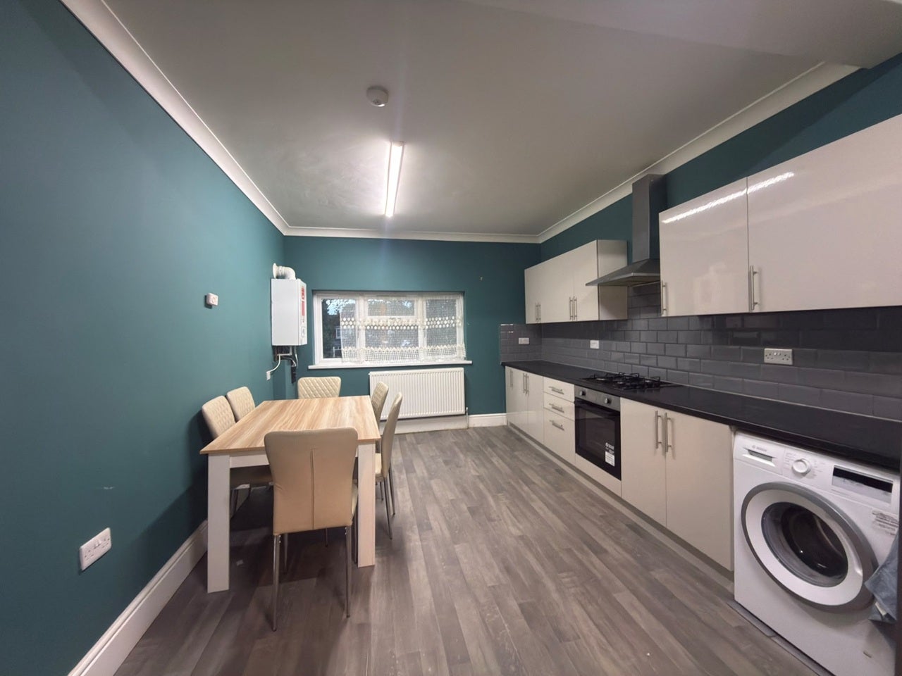 Flat Emerson Road in Greater London