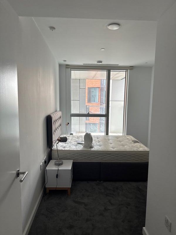 Room City Road in Greater London