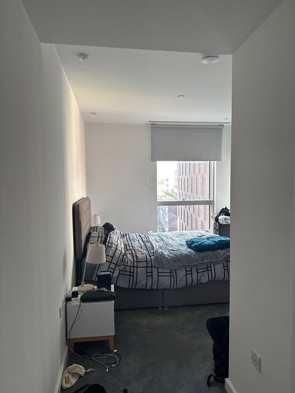 Room City Road in Greater London