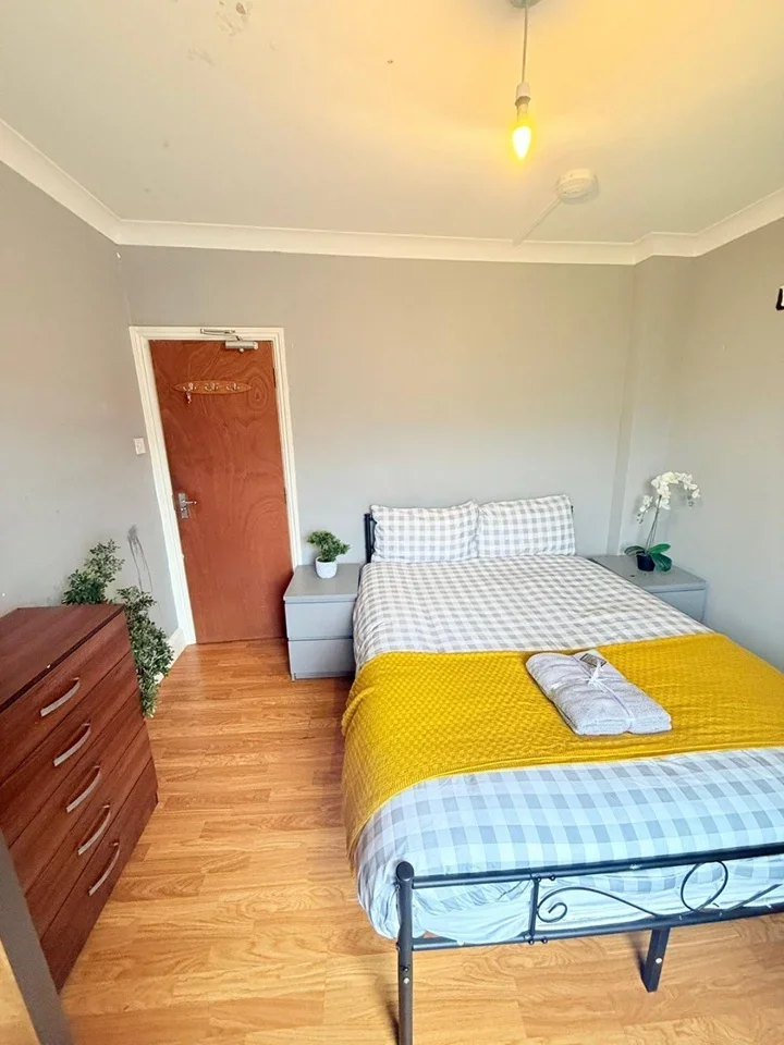 Room Windsor Road in Greater London