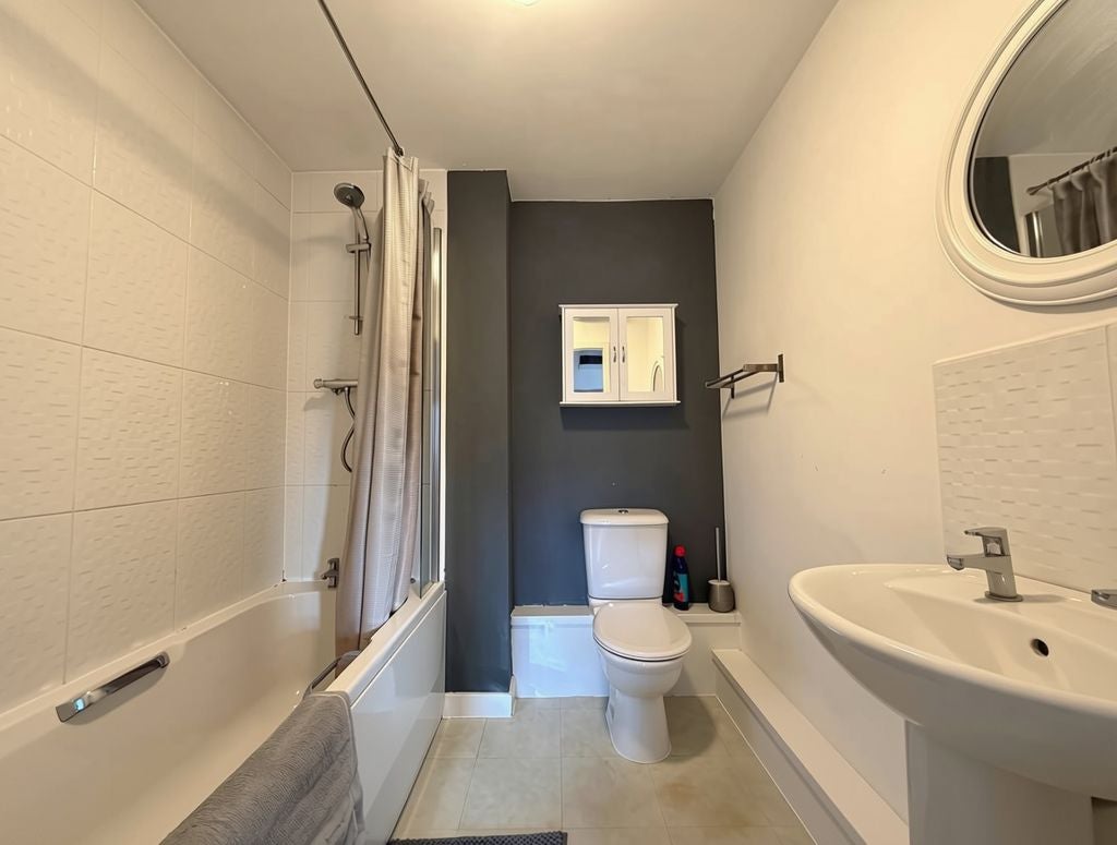 Flat Hucknall Road in Nottingham