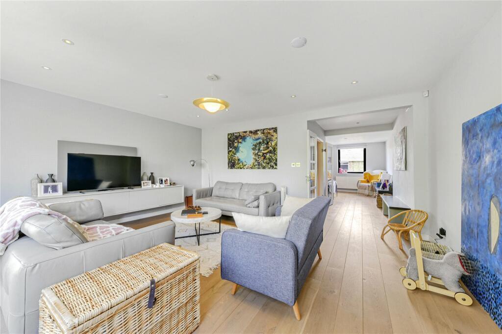 House Meadowbank in Greater London
