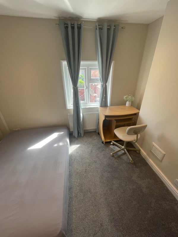 Room Hill Street in Royal Leamington Spa