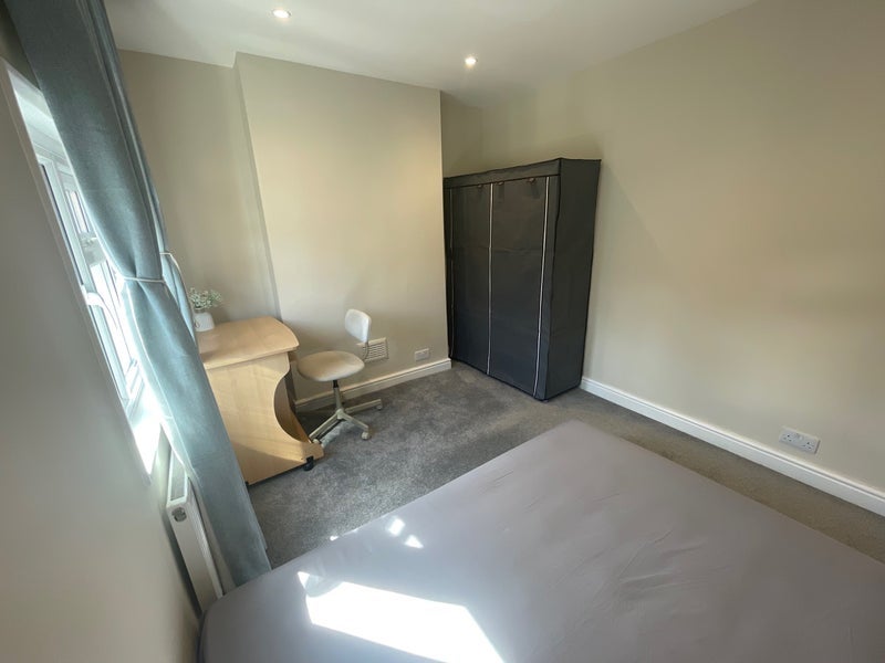 Room Hill Street in Royal Leamington Spa