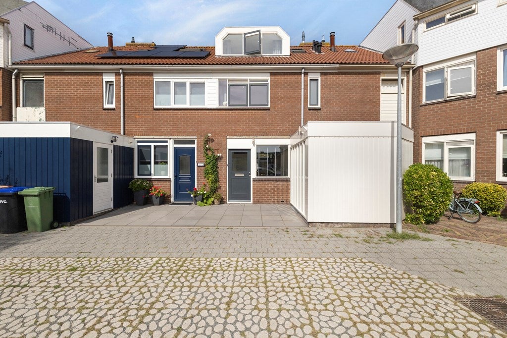 Huis Kruiszwin 1325 in Julianadorp