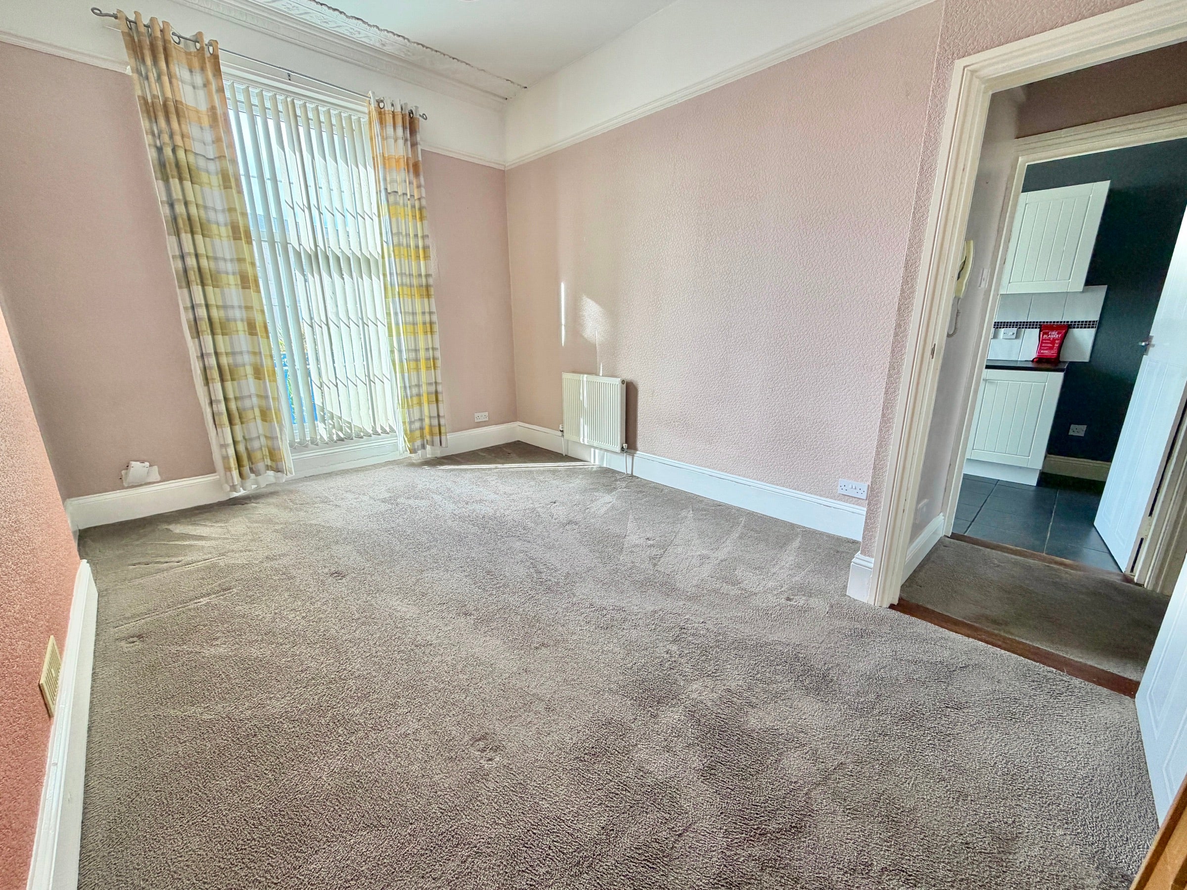 Flat Abbey Road in Torquay