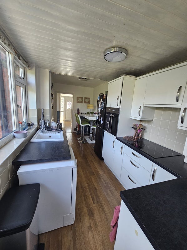 Room Glendower Avenue in Coventry