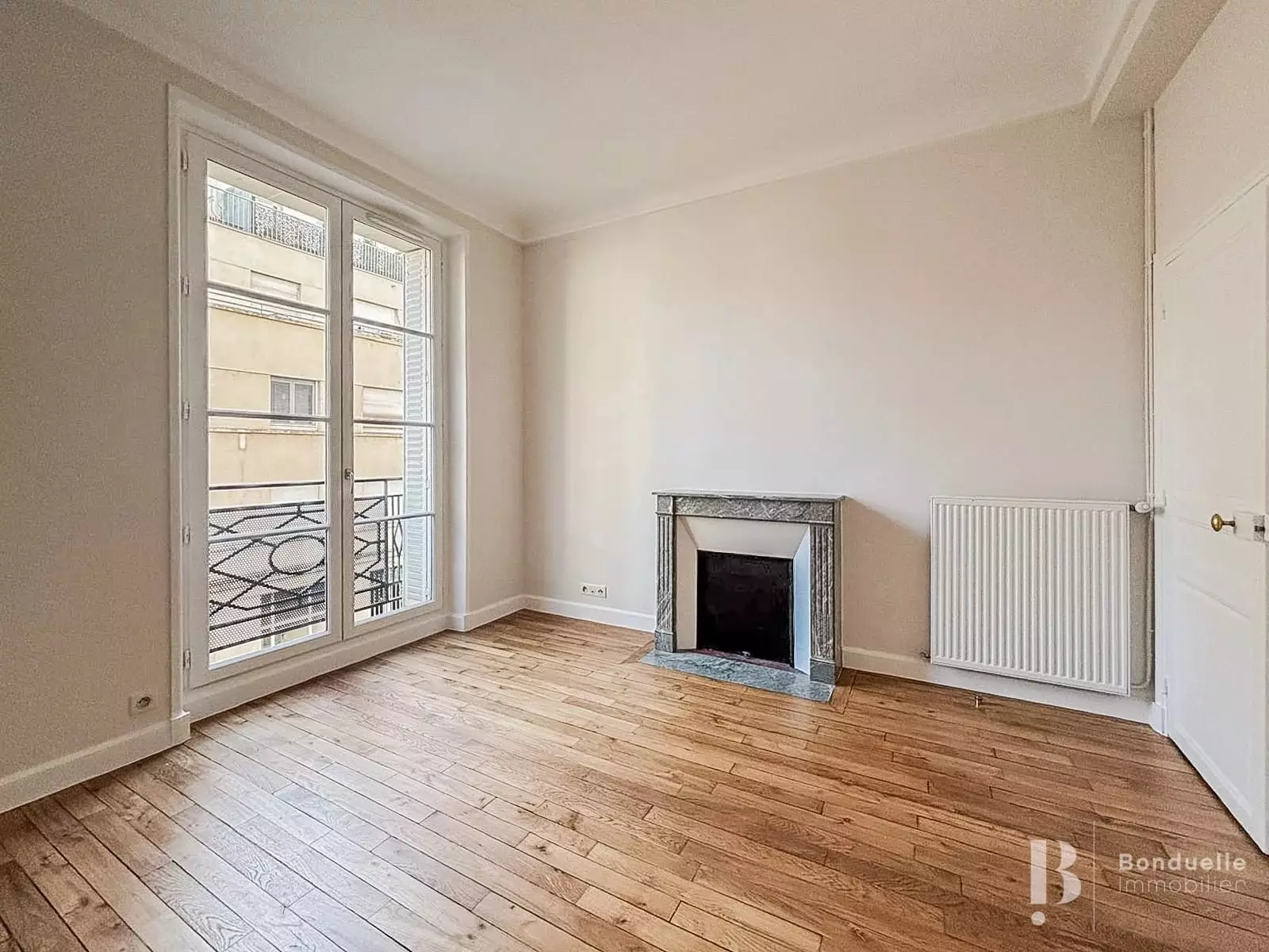 Flat Rue du Général Delanne in Neuilly-sur-Seine