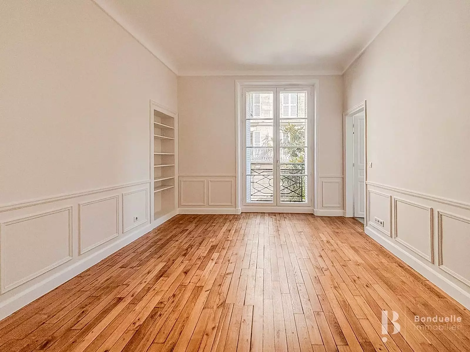 Flat Rue du Général Delanne in Neuilly-sur-Seine