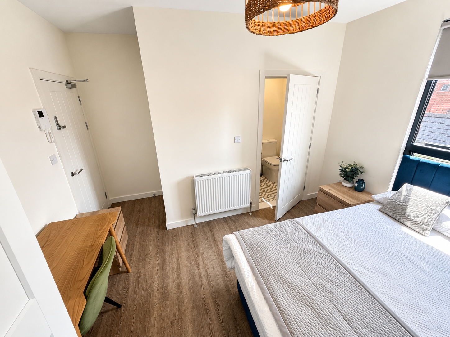 Room Copley Road in Doncaster