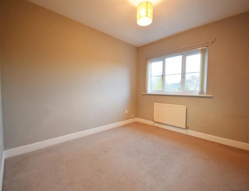 House Petworth Close in Manchester