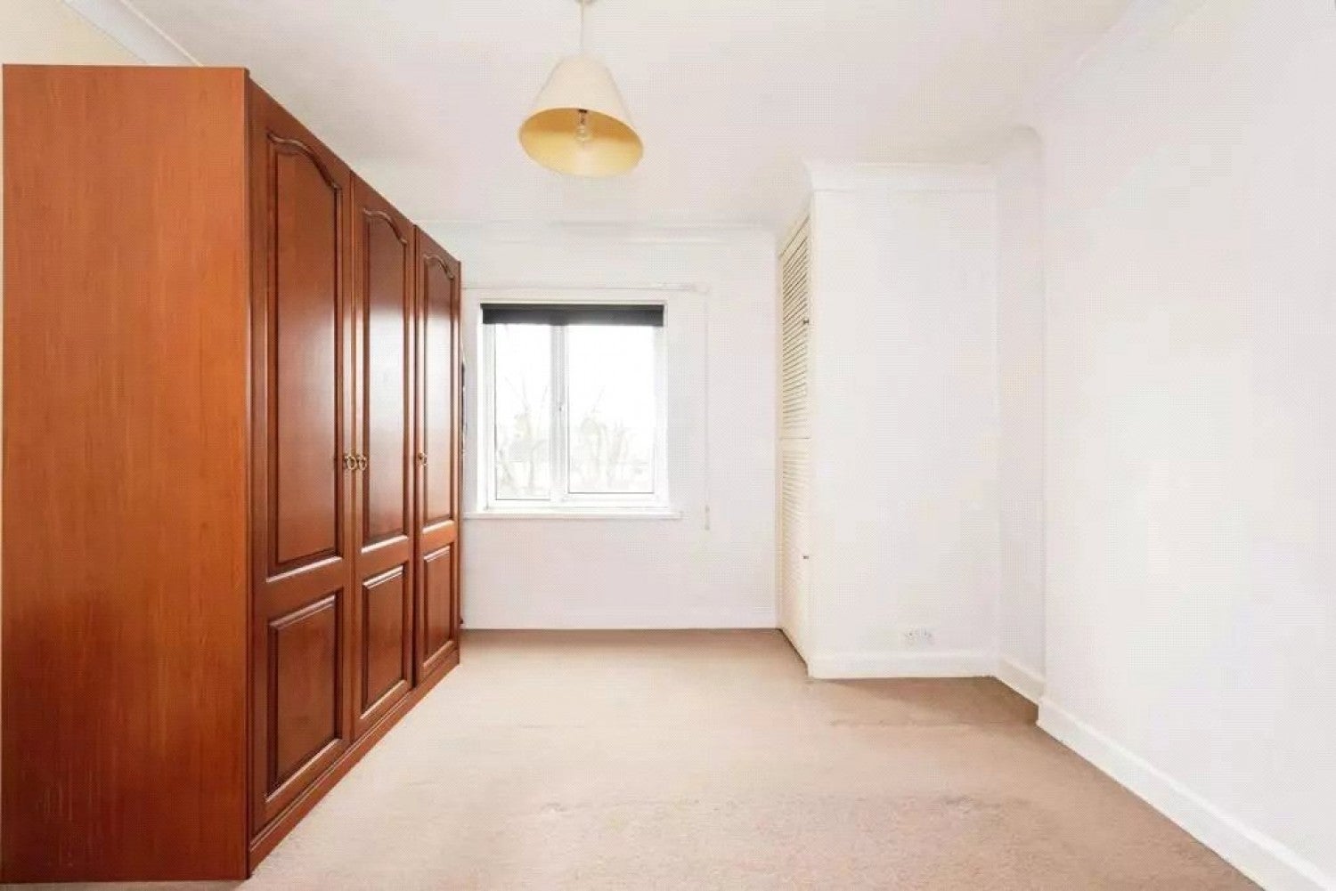 Flat Bridgewater Road in Greater London