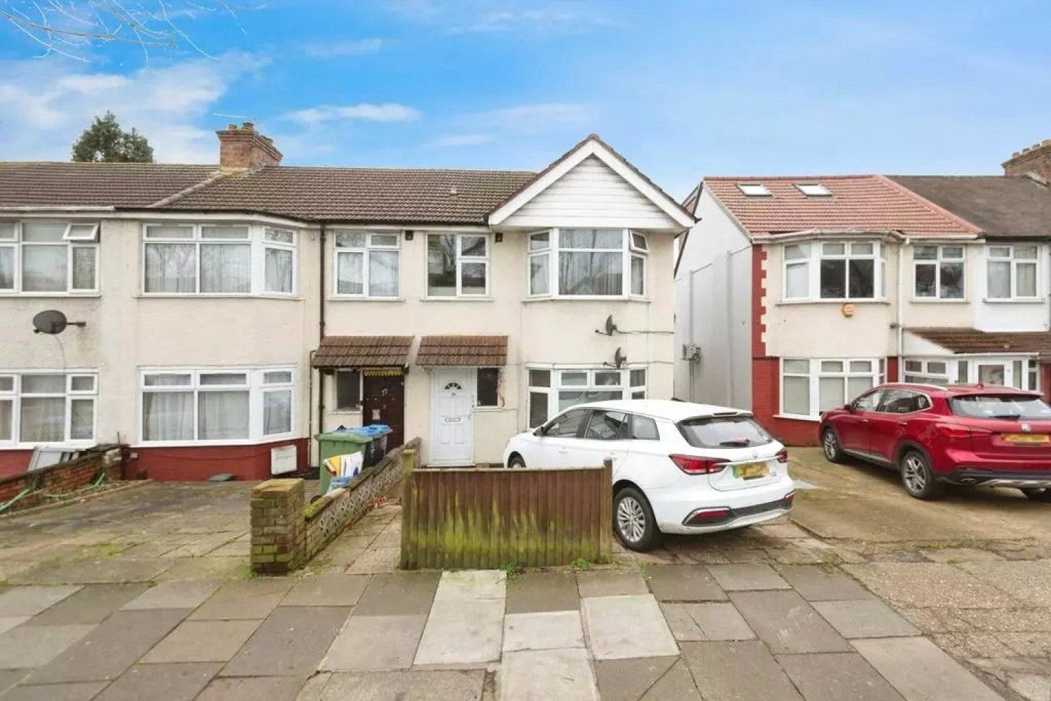 Flat Bridgewater Road in Greater London