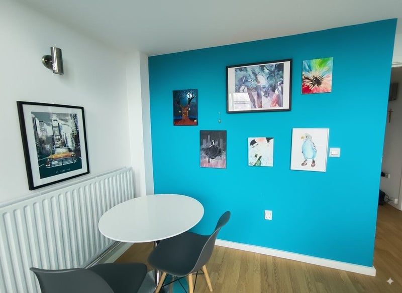 Room Cowley Road in Greater London