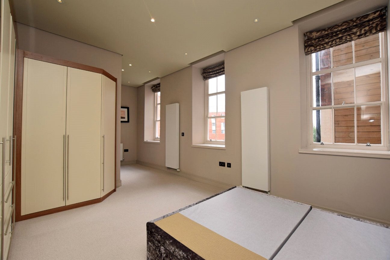 Flat Southernhay Gardens in Exeter