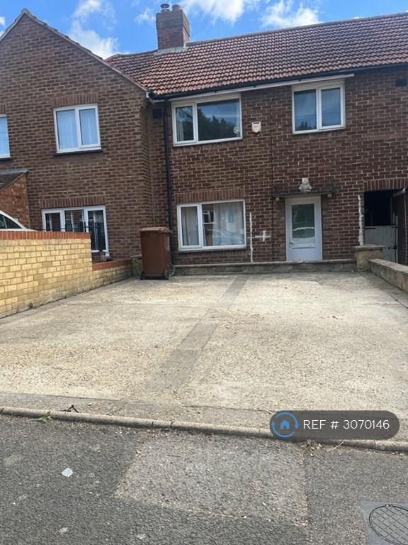 House Elaine Avenue in Strood
