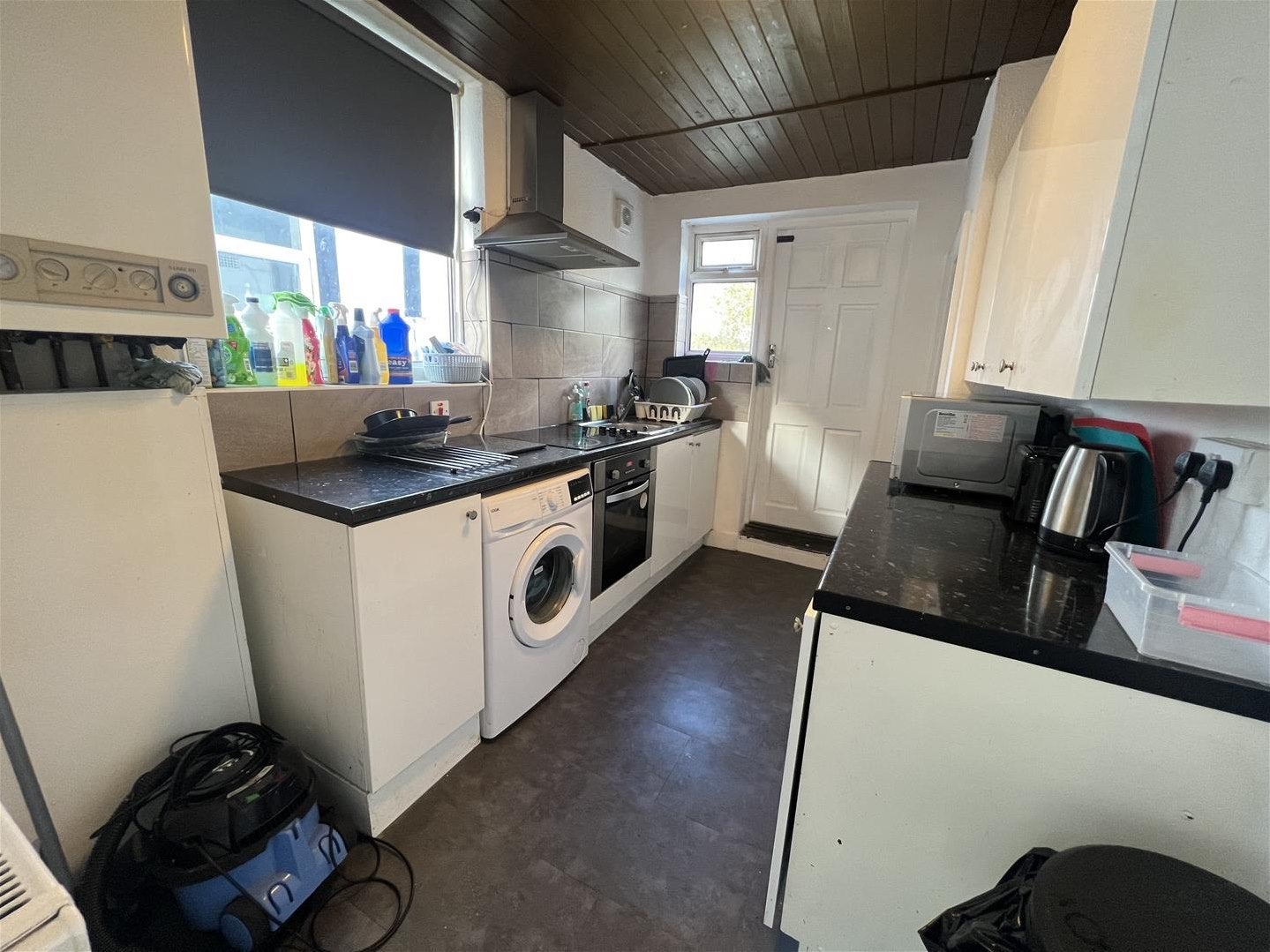 Flat Beresford Avenue in Greater London