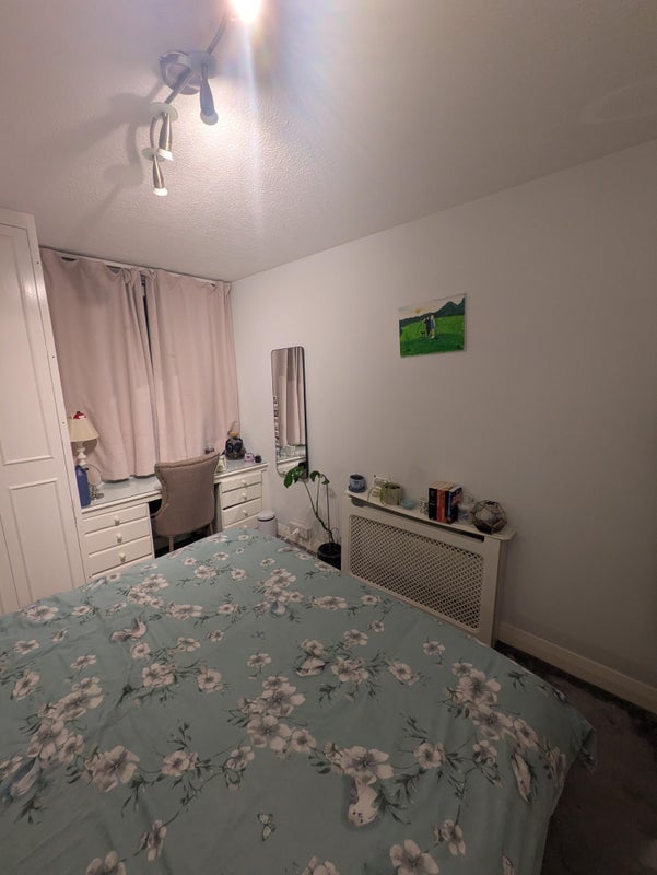 Flat Bramlands Close in Greater London